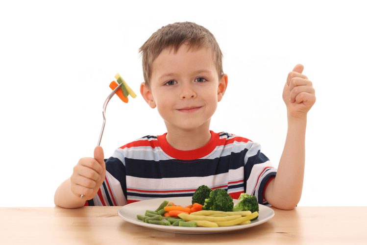 बढ़ते बच्चों के लिए 7 महत्वपूर्ण पोष्टिक आहार